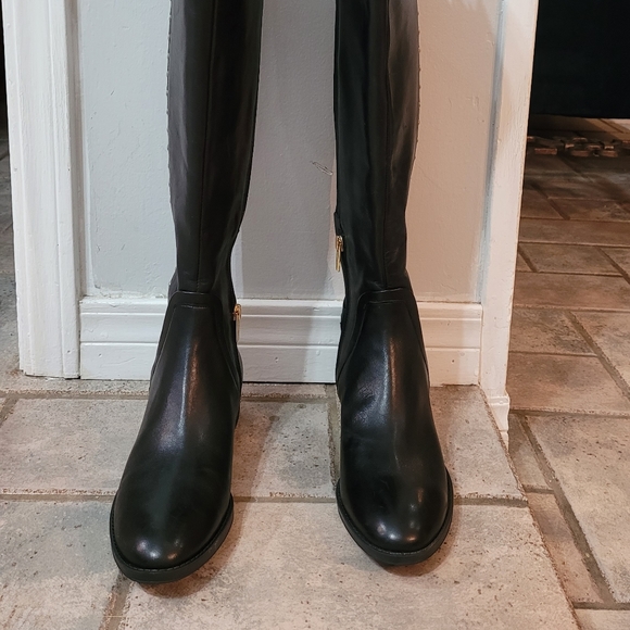 🤑SOLD🤑NEW Vince Camuto Pardonal Black Over-The-Knee Boots - Picture 3 of 8